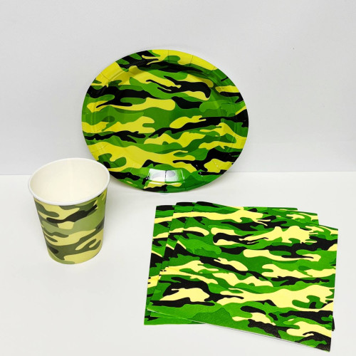 Набор посуды для праздника на 10 персон Защитник Зеленый Тарелки 18 см, стаканчики и салфетки Набор посуды для праздника на 10 персон Защитник Зеленый Тарелки 18 см, стаканчики и салфетки